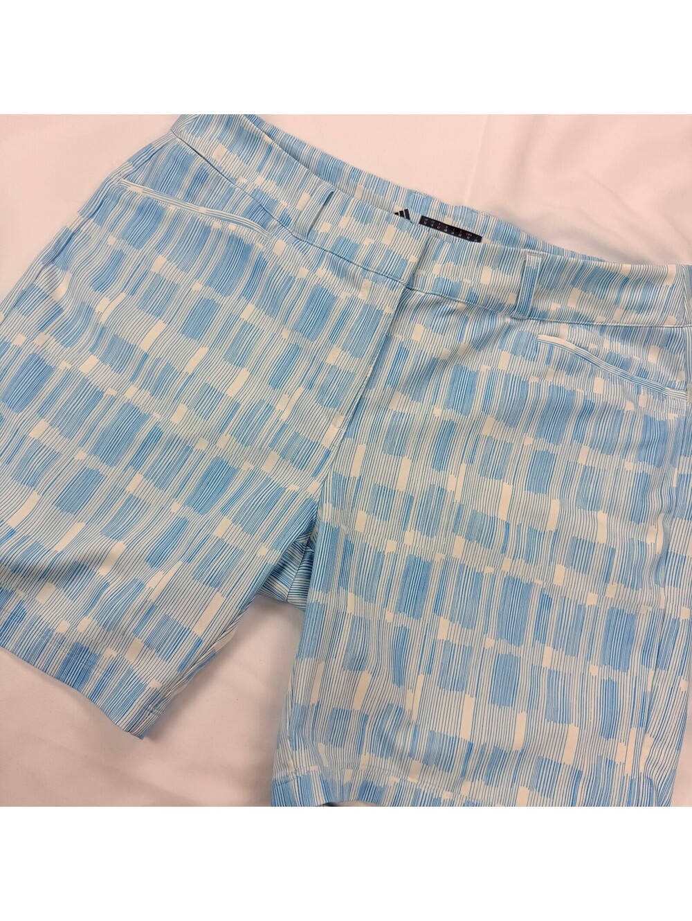 Adidas Women's Ultimate Club Golf Shorts Size 10 Blue White Print DT6045